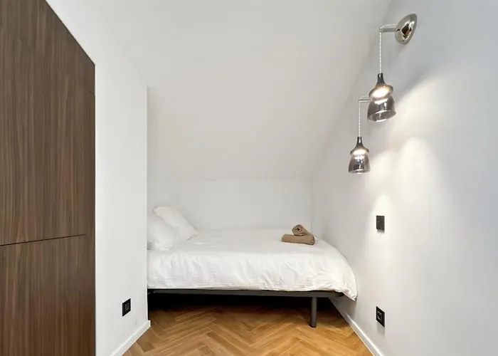 Chic - Free Parking - Center *