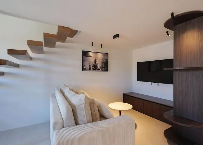 Chic - Free Parking - Center